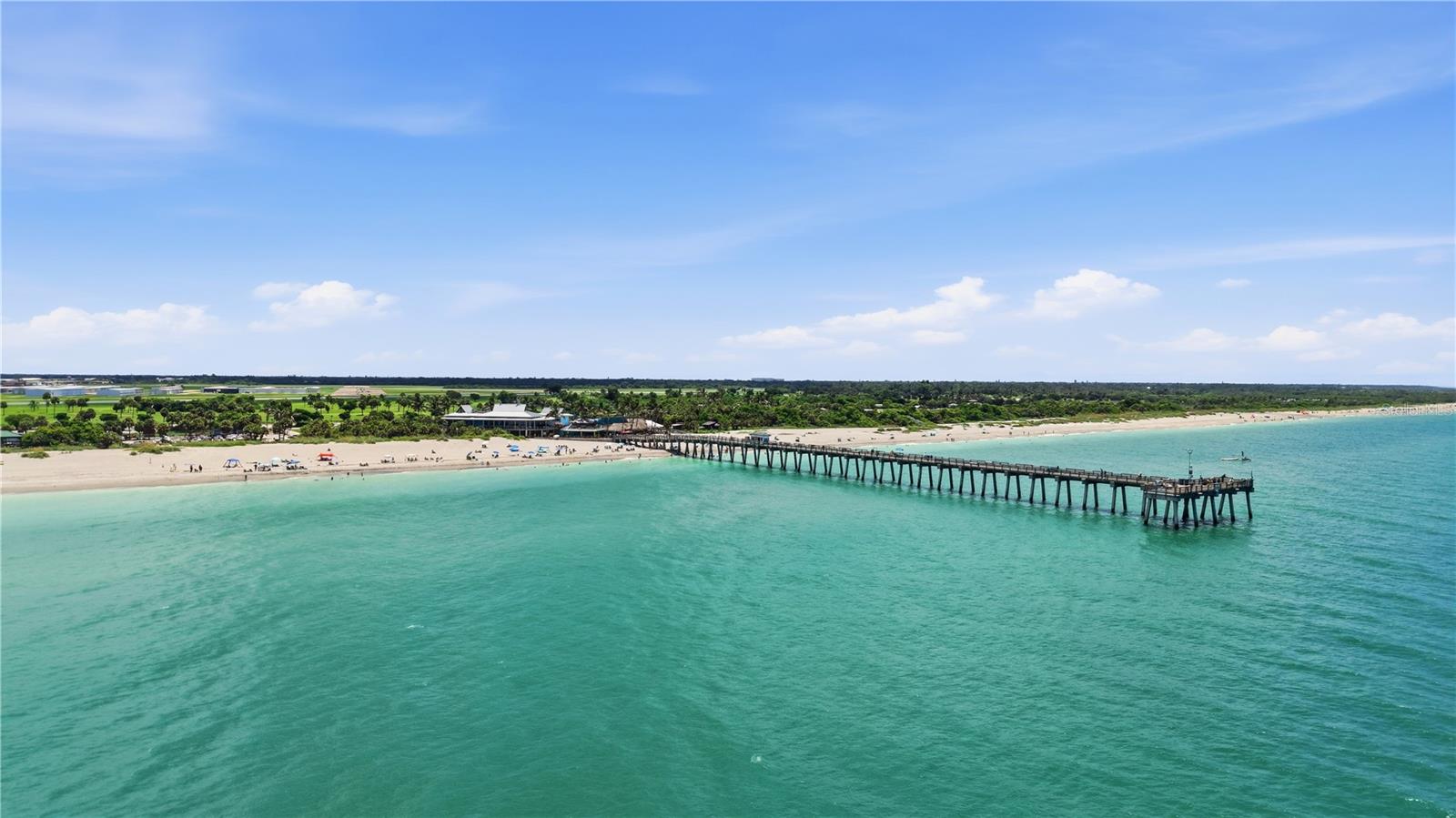 210 84th St, Holmes Beach, FL 34217