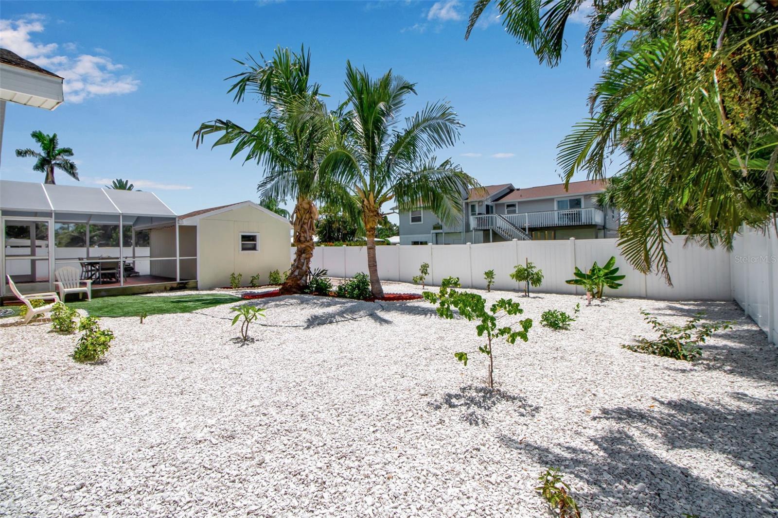 210 84th St, Holmes Beach, FL 34217