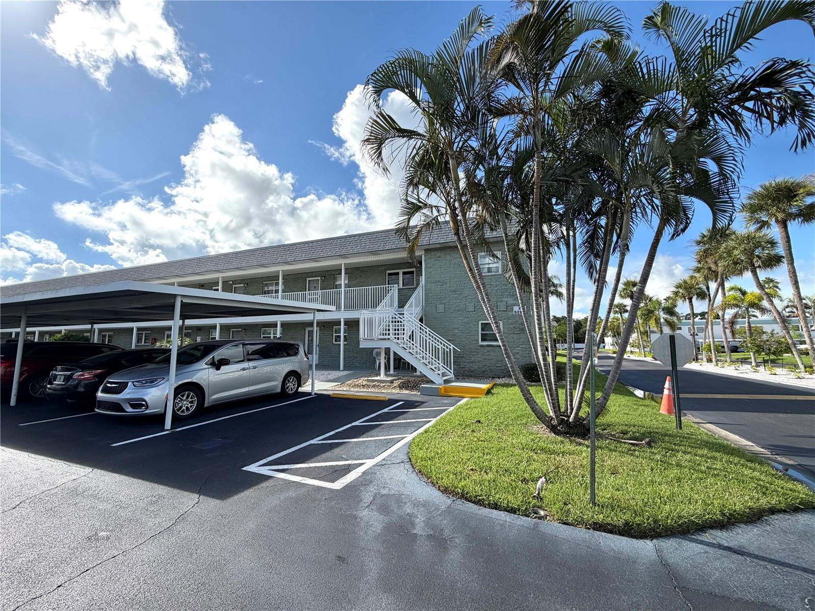 5287 81st St N #26, St Petersburg, FL 33709