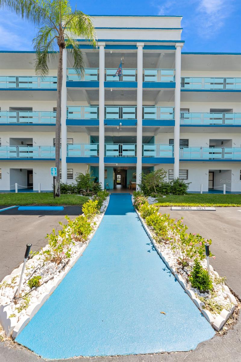 5970 80th St N #309, St Petersburg, FL 33709