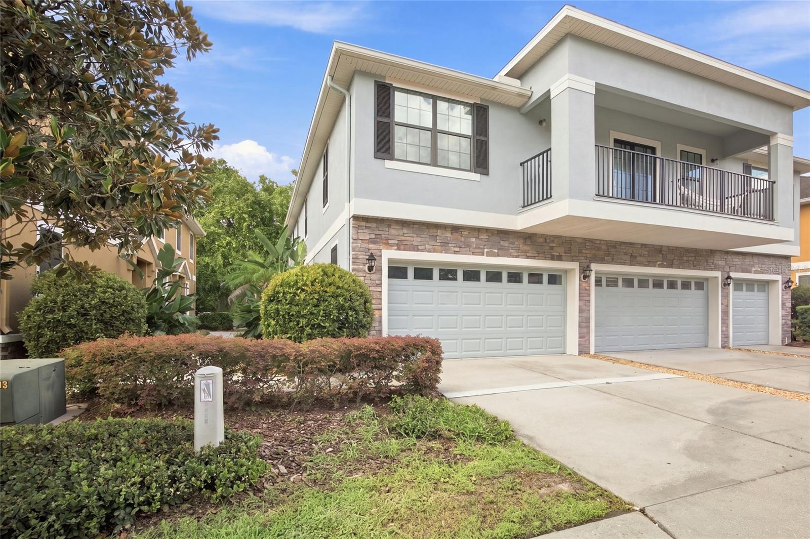 5519 Kinglethill Dr, Lithia, FL 33547