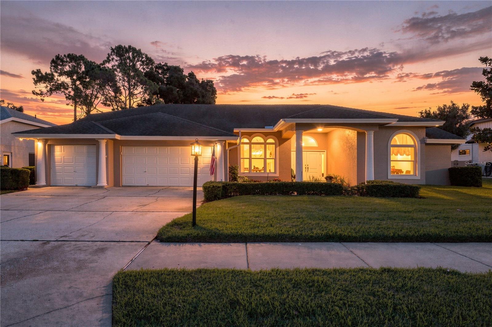 679 Litchfield Ln, Dunedin, FL 34698