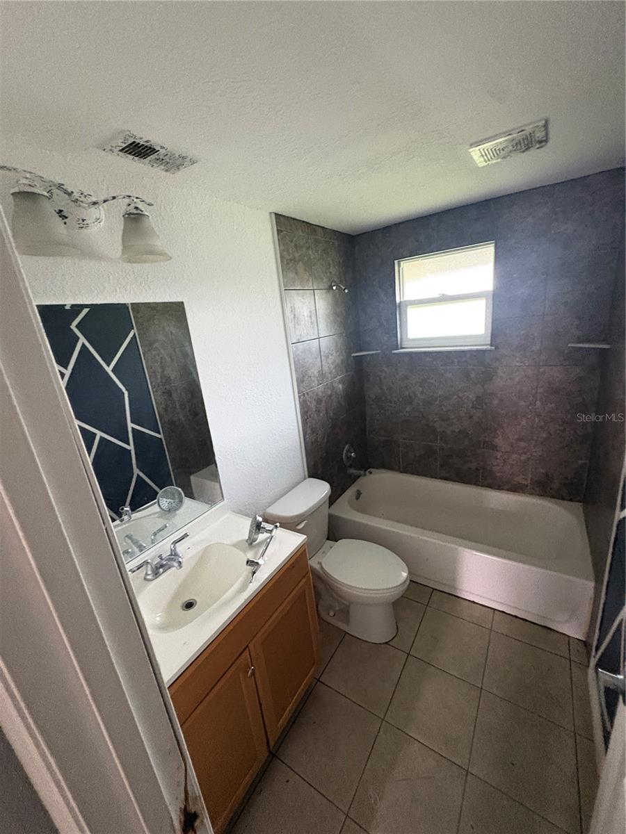 1328 54th Ave E #1328, Bradenton, FL 34203