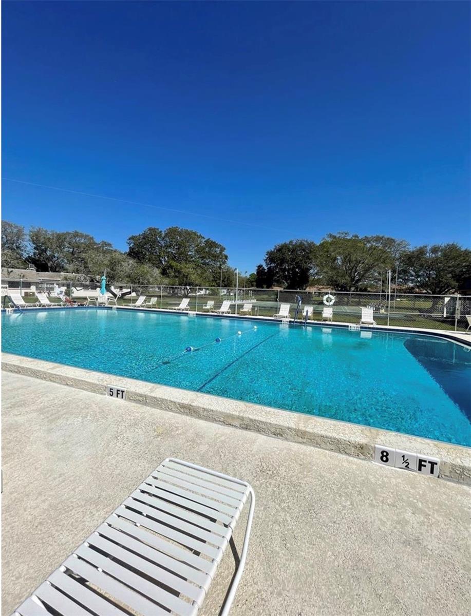 8350 Burgundy Dr N, Pinellas Park, FL 33781