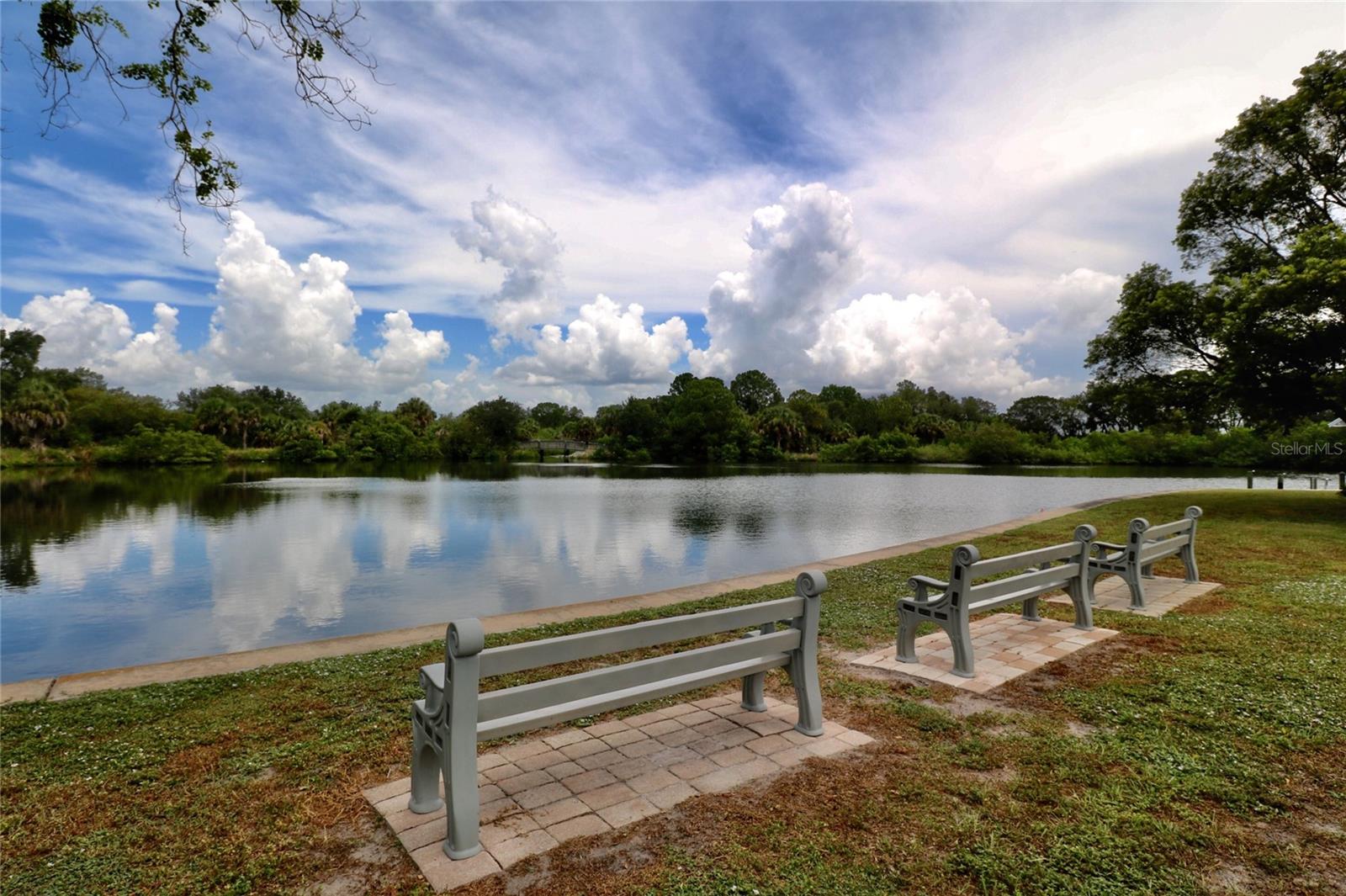 116 W Saint Johns Way, Apollo Beach, FL 33572