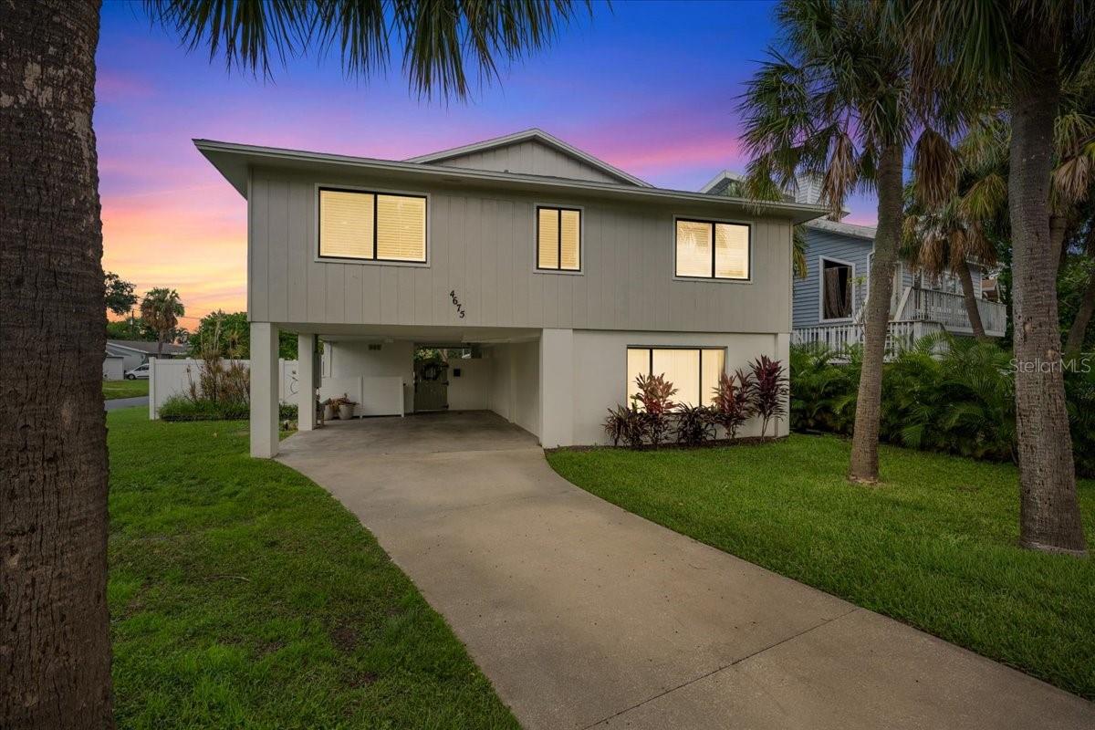 4675 Chancellor Cir NE, St Petersburg, FL 33703