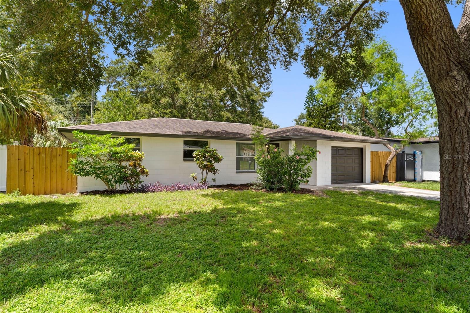 11478 92nd St, Largo, FL 33773