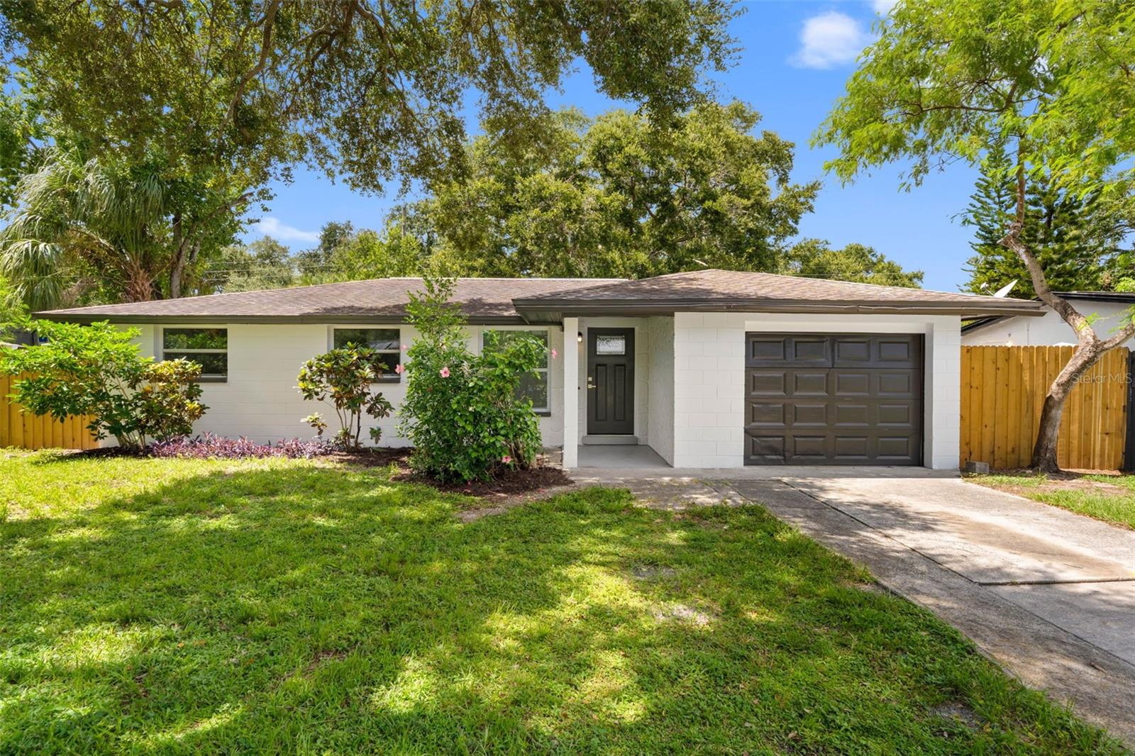 11478 92nd St, Largo, FL 33773