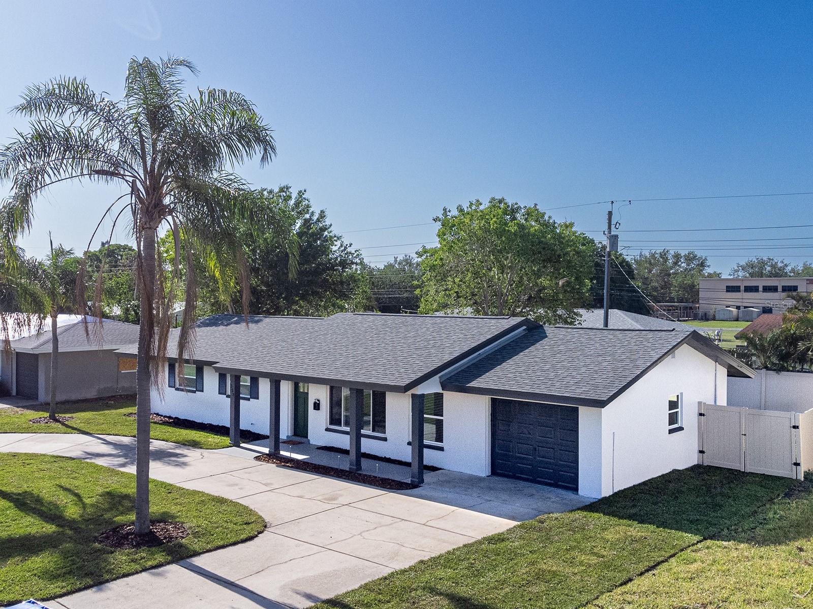 352 79th Ave NE, St Petersburg, FL 33702