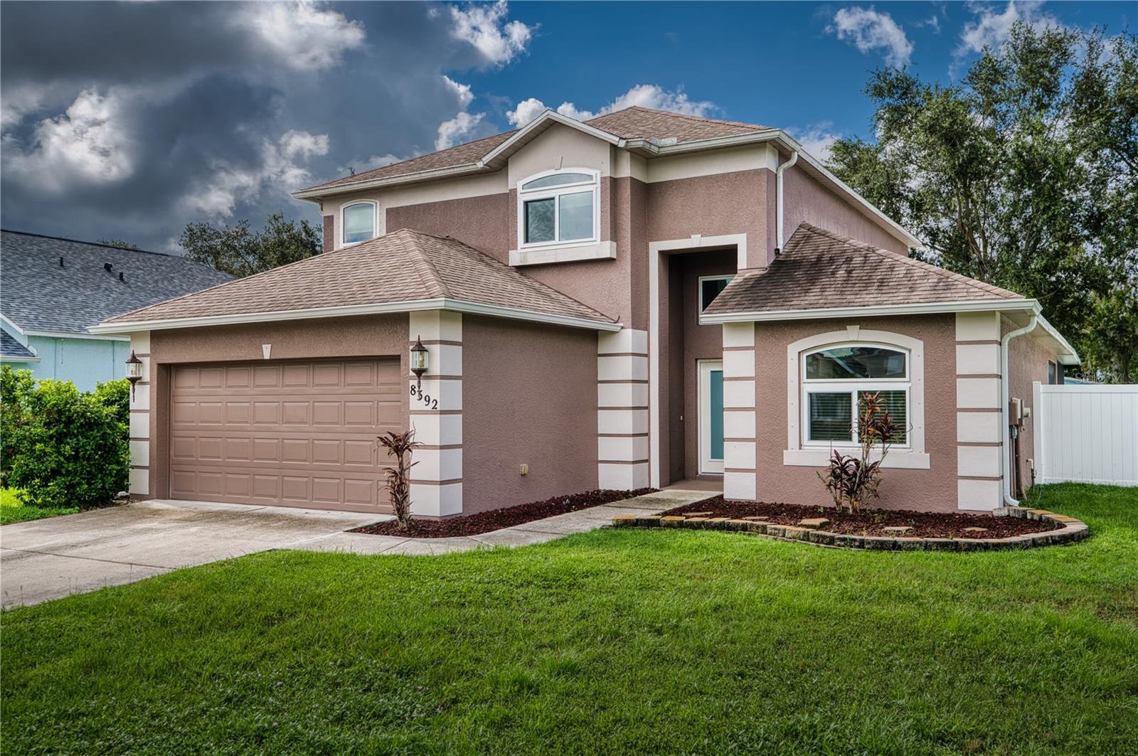 8392 E 47th St Cir, Palmetto, FL 34221
