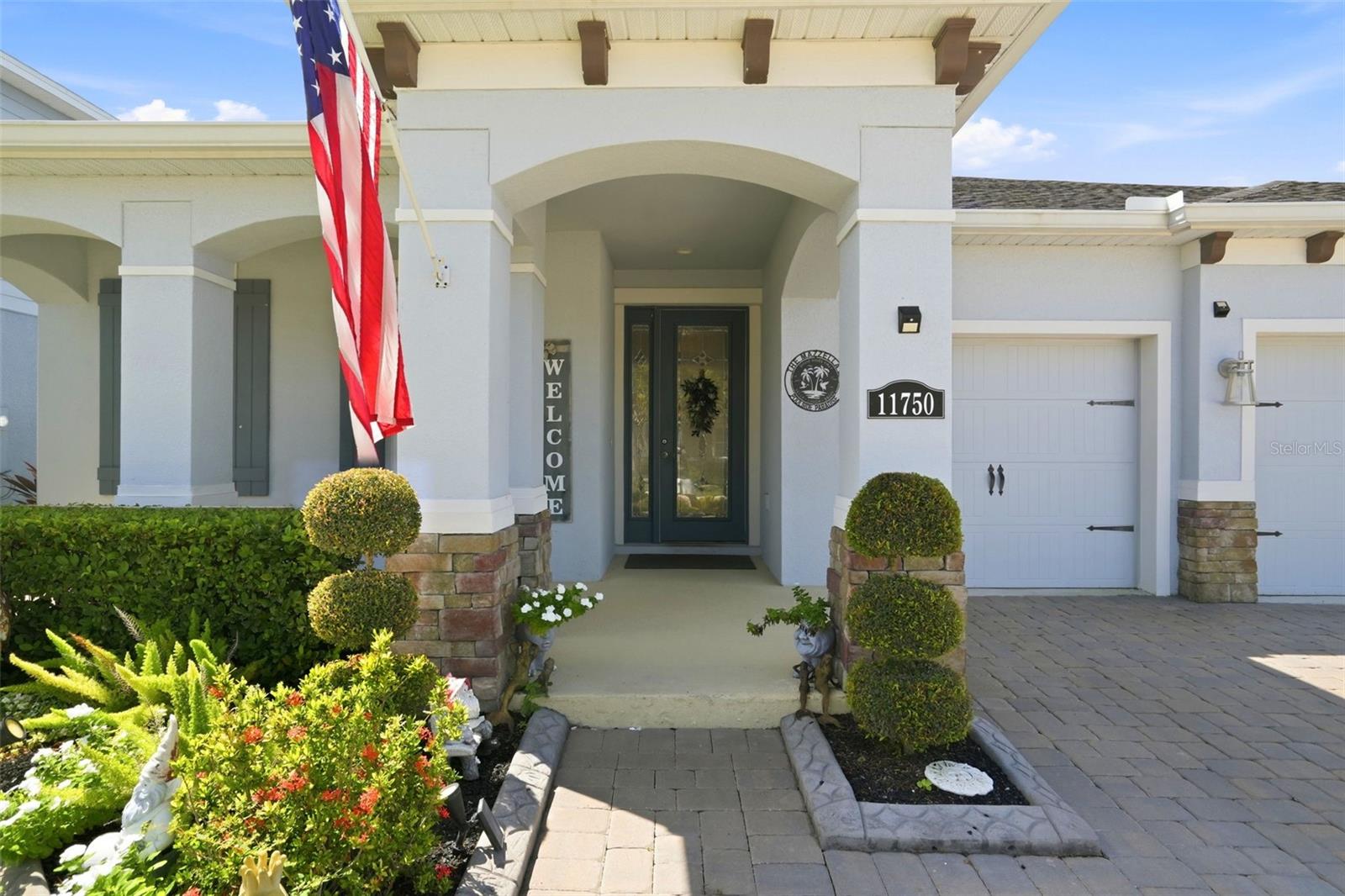 11750 Lake Lucaya Dr, Riverview, FL 33579