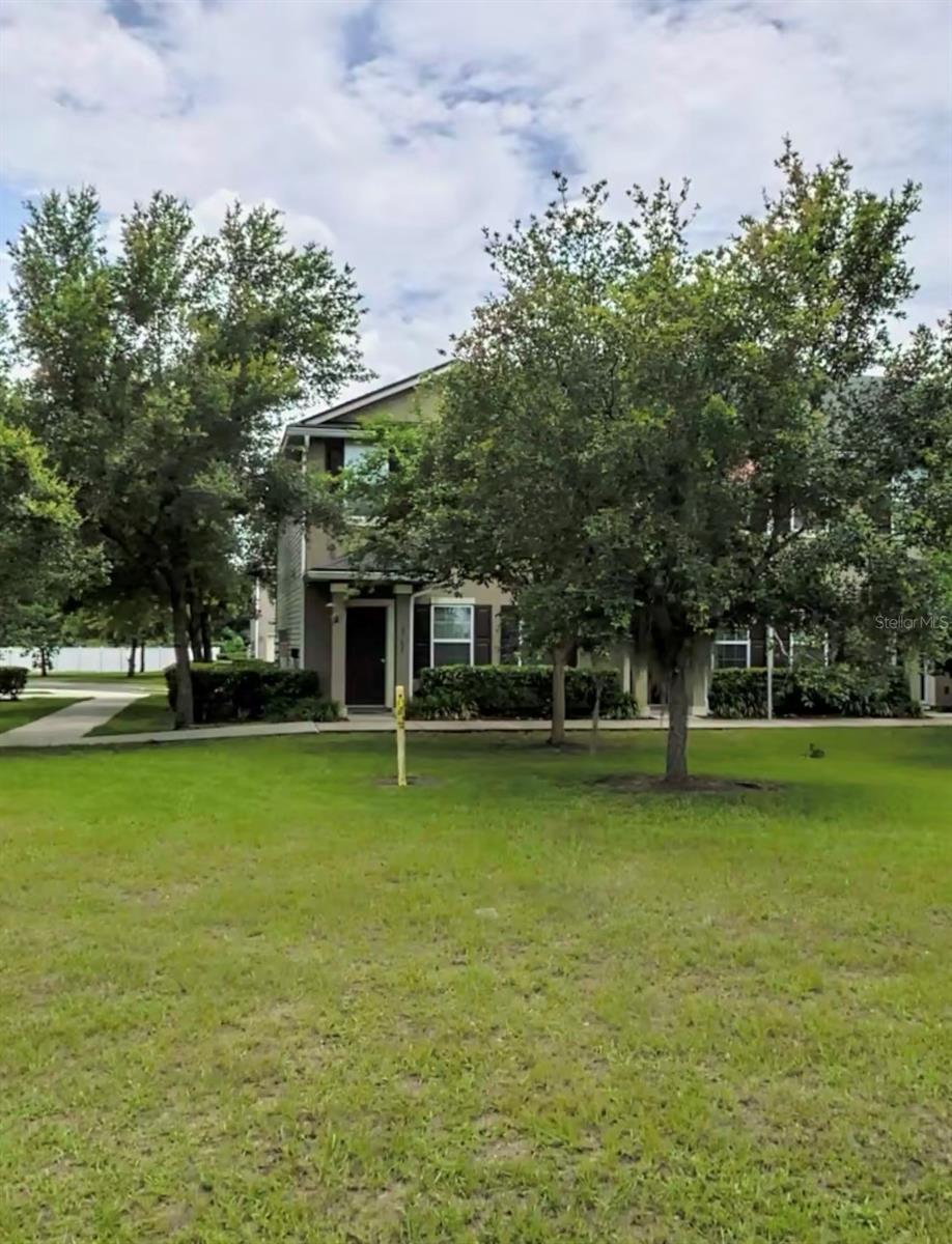 2754 Hollybrook Ln, Orange Park, FL 32073