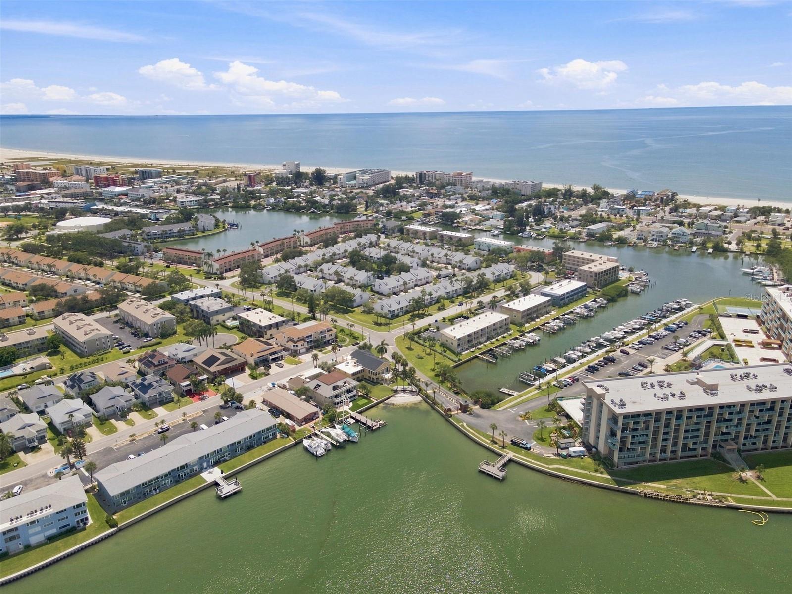 250 126th Ave #110, Treasure Island, FL 33706