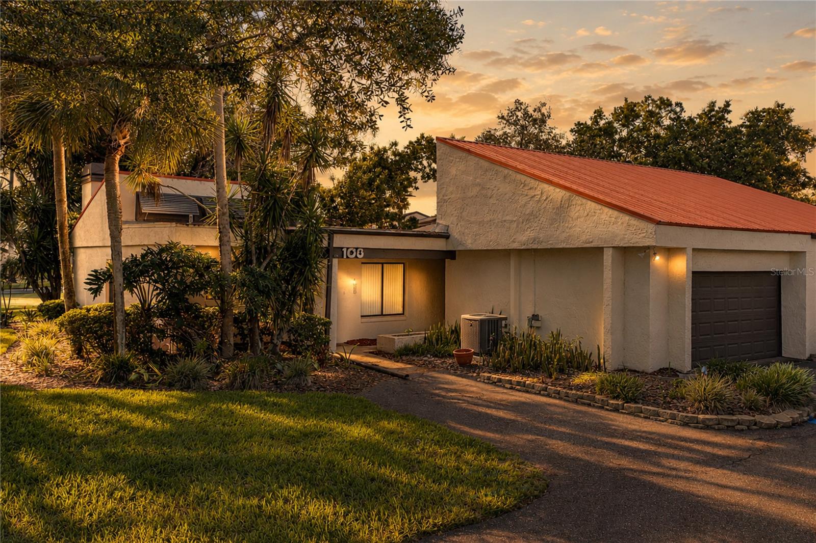 108 Capri Ct N, Plant City, FL 33566