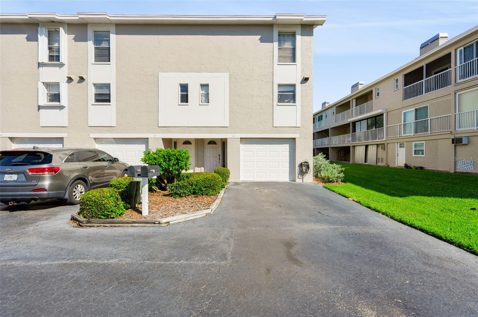 255 Capri Cir N #22, Treasure Island, FL 33706