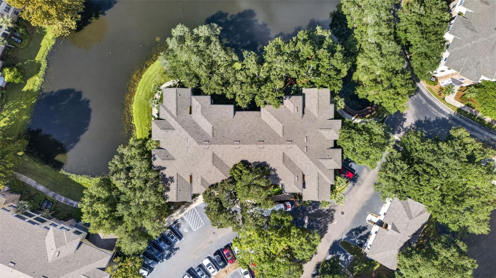 10103 Courtney Oaks Cir #302, Tampa, FL 33619