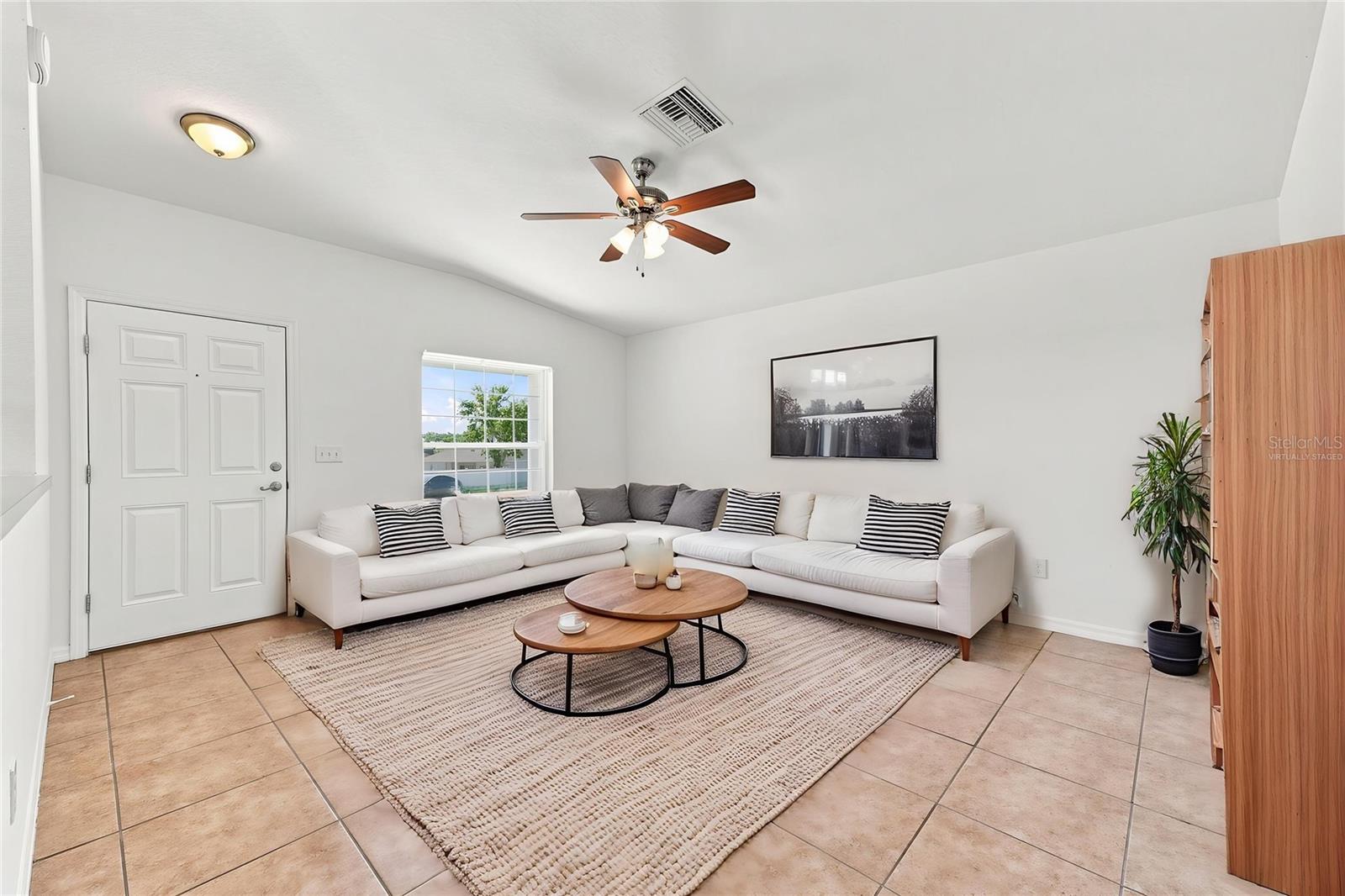 37150 Highland Bluff Cir, Dade City, FL 33523