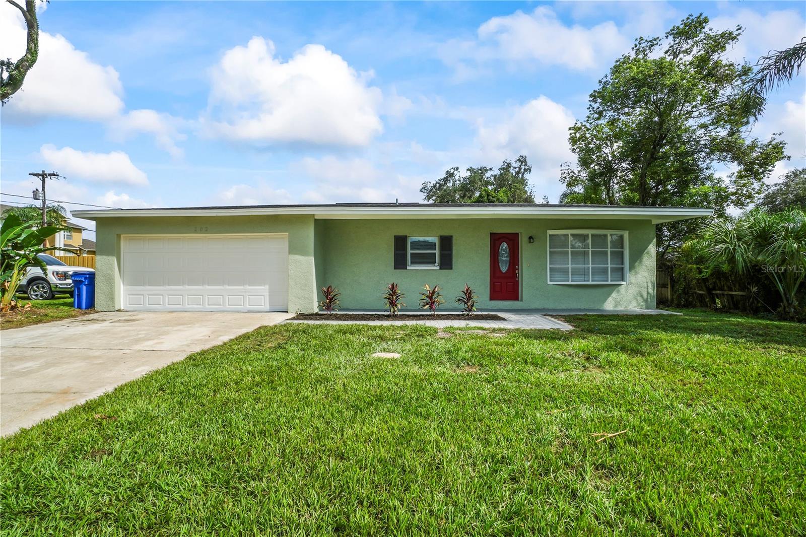 202 Gay Rd, Seffner, FL 33584