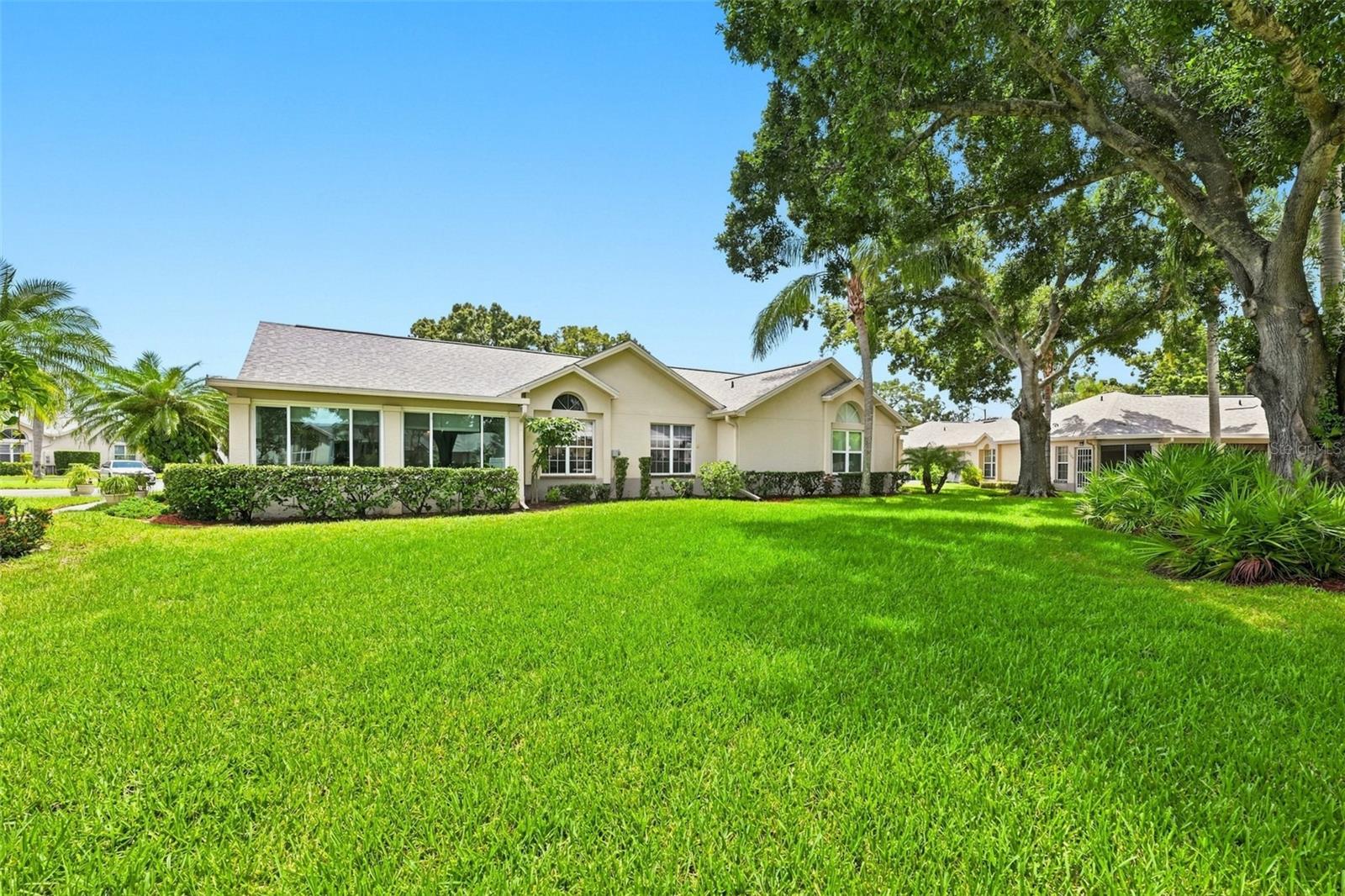 1131 Golfview Woods Dr, Ruskin, FL 33573