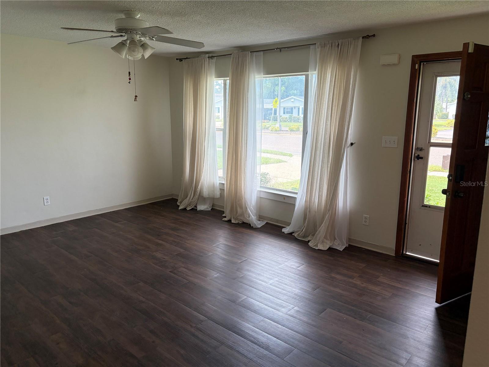 2308 Bayshore Gardens Pw, Bradenton, FL 34207