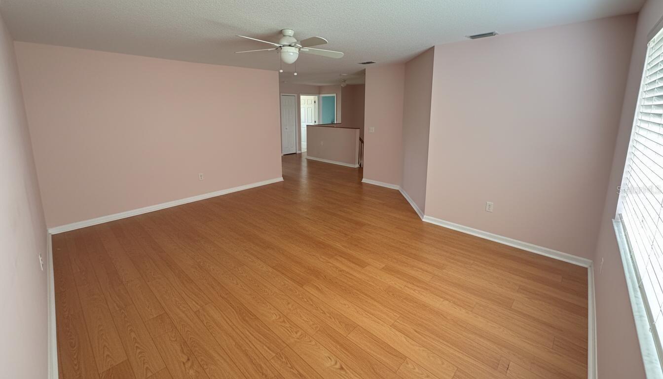 406 Wingate Cir, Oldsmar, FL 34677