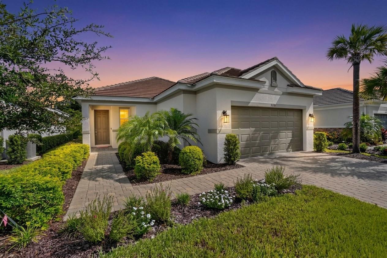 5270 Savino Cir, Palmetto, FL 34221