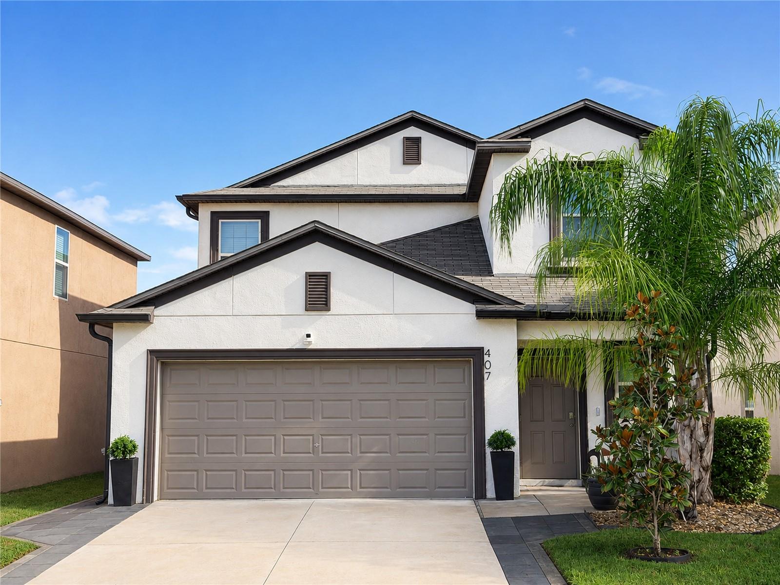 407 Royal Empress Dr, Ruskin, FL 33570