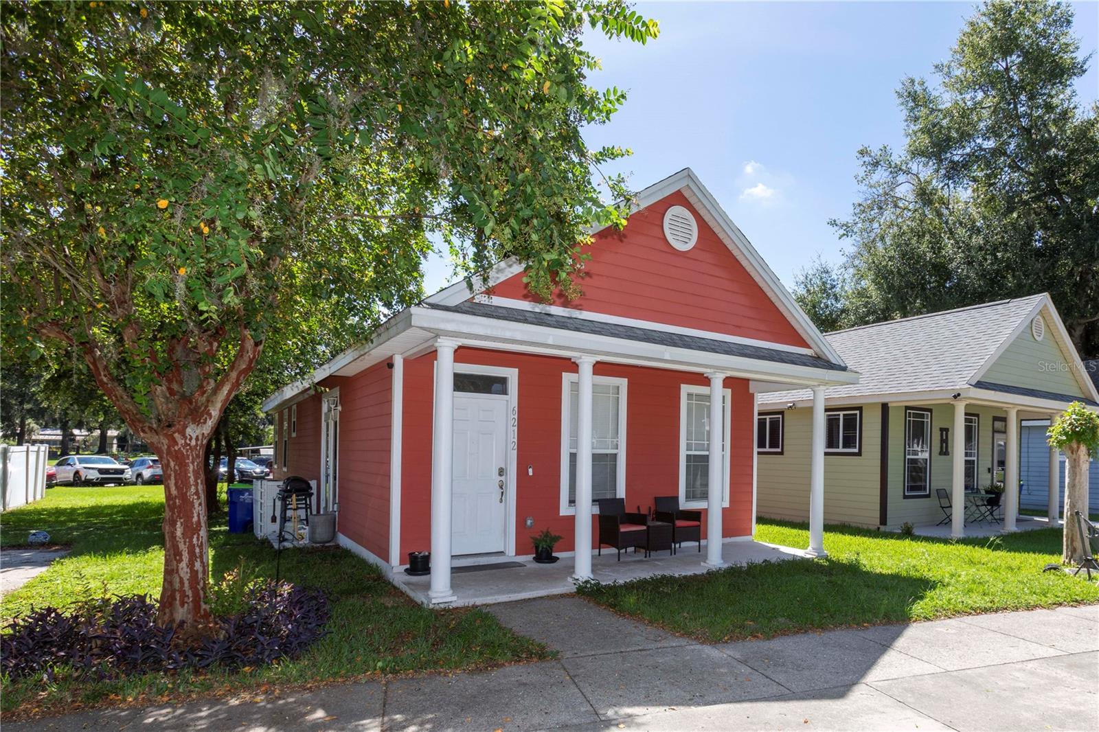 6212 Moorefield Ln, Zephyrhills, FL 33542