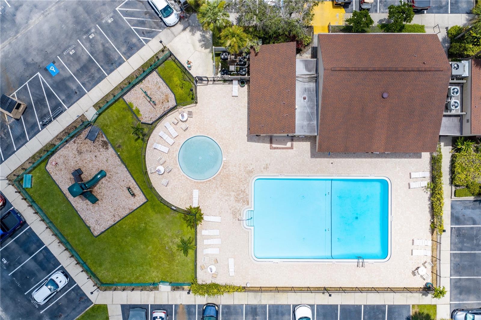 782 Village Lake Ter N #103, St Petersburg, FL 33716