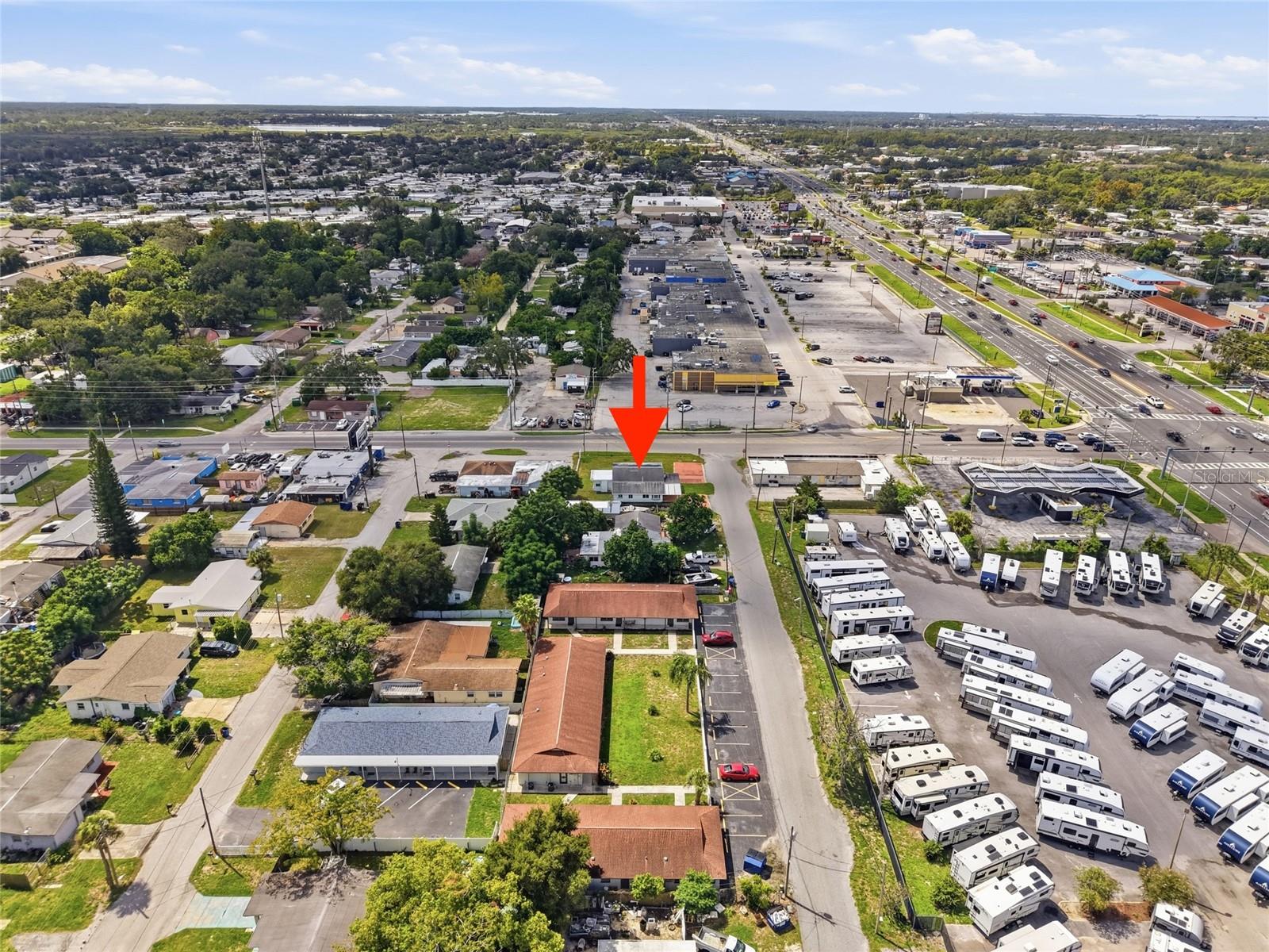 4539 Mile Stretch Dr, Holiday, FL 34690