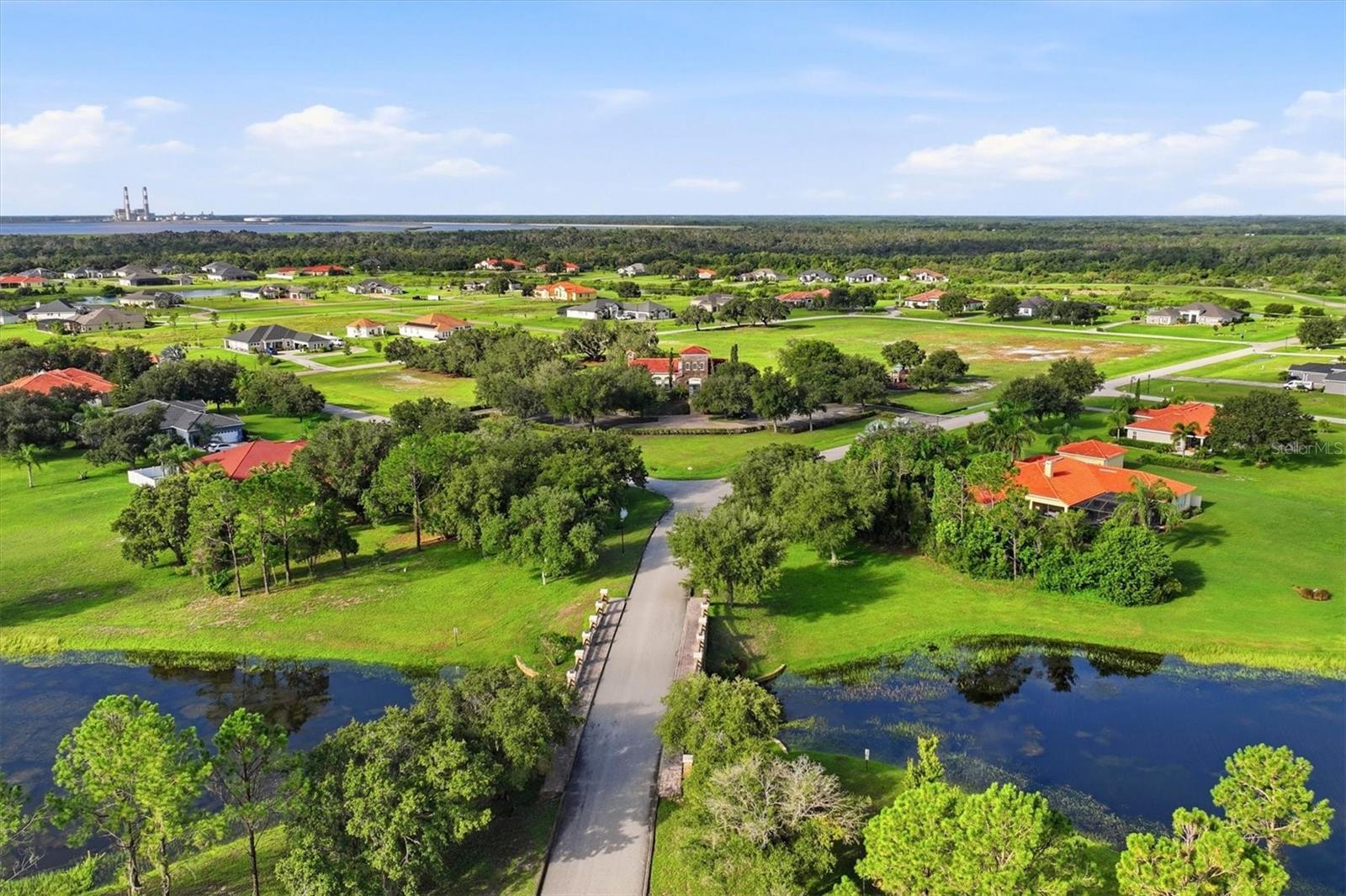5209 Lake Venice Dr, Wimauma, FL 33598