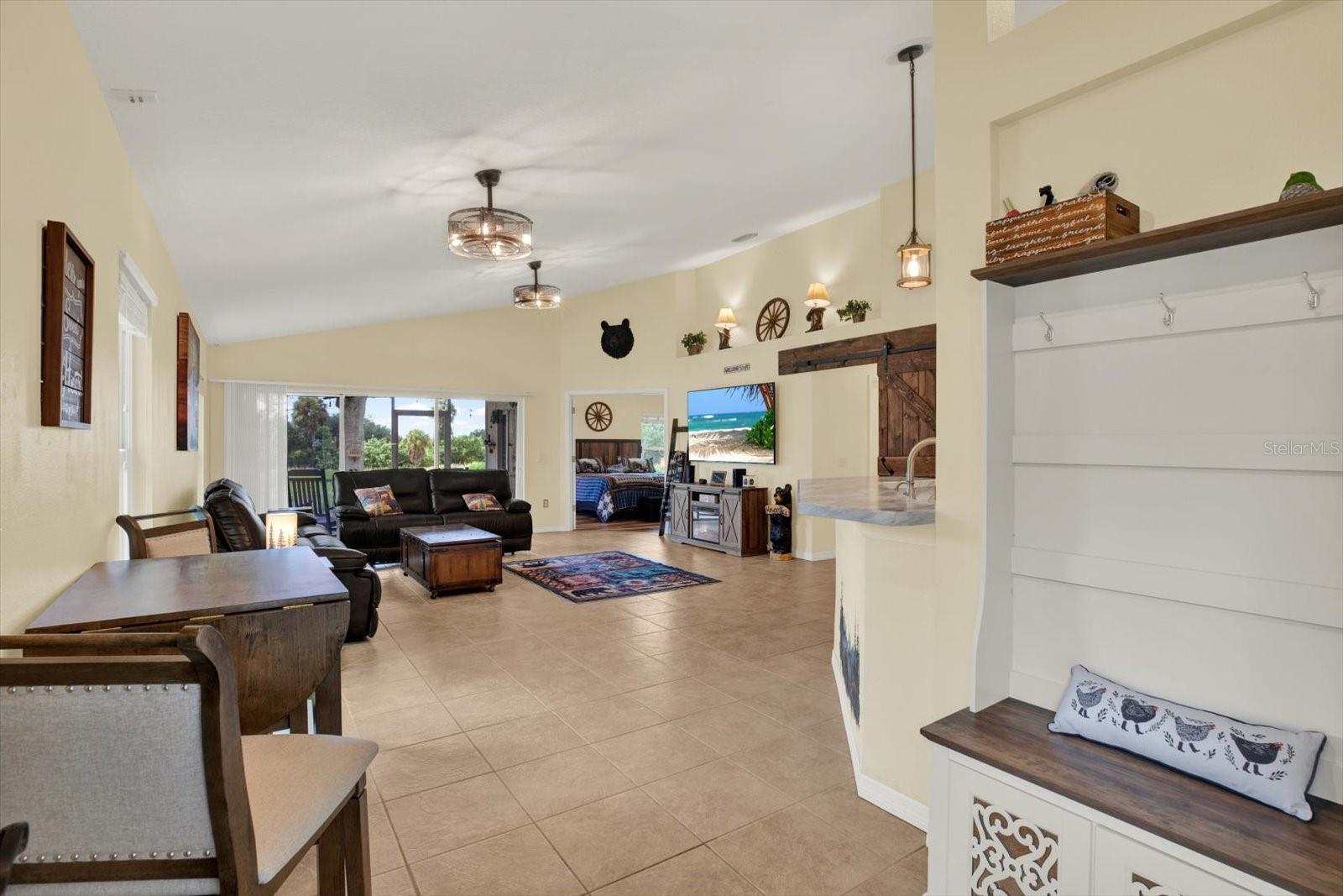 7123 48th Ave E, Palmetto, FL 34221
