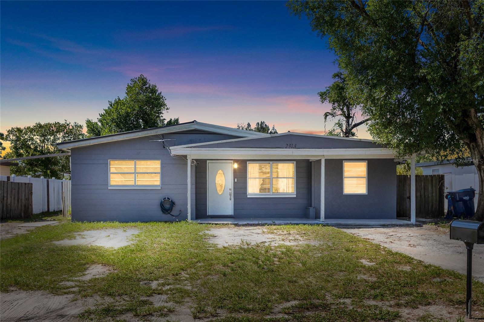 2313 E 111th Ave, Tampa, FL 33612