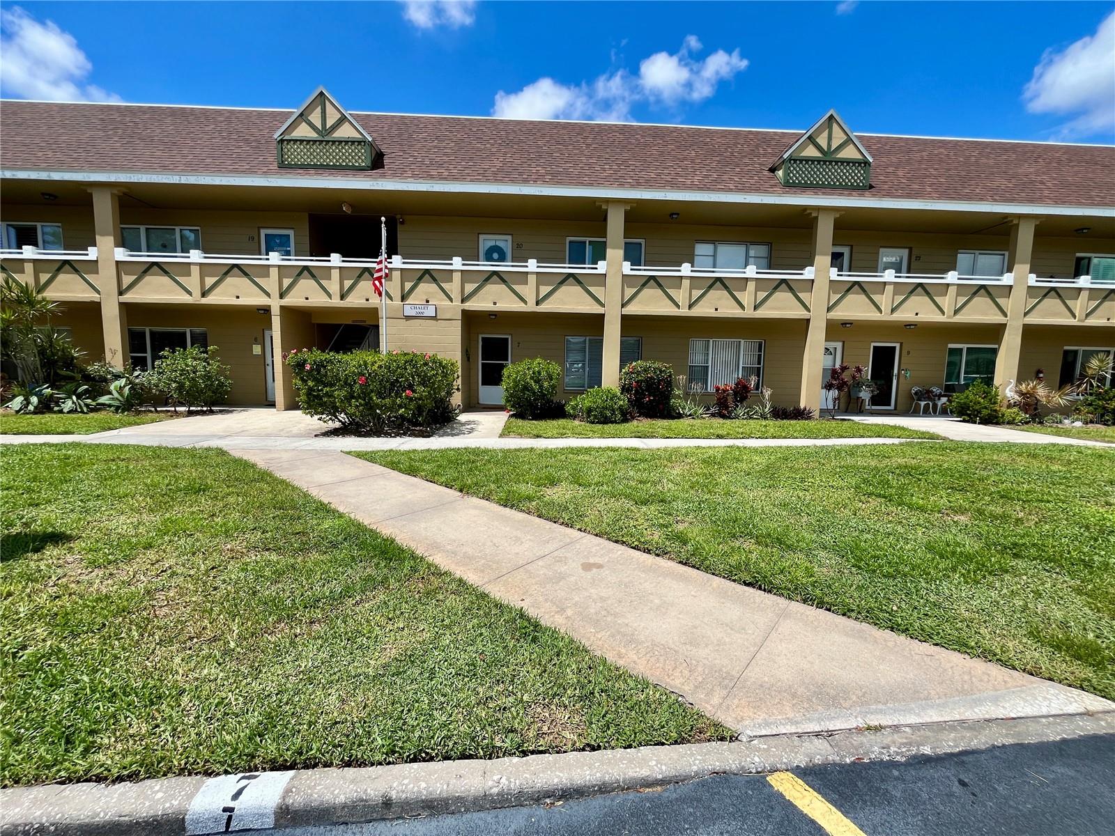 2000 World Parkway Blvd #7, Clearwater, FL 33763
