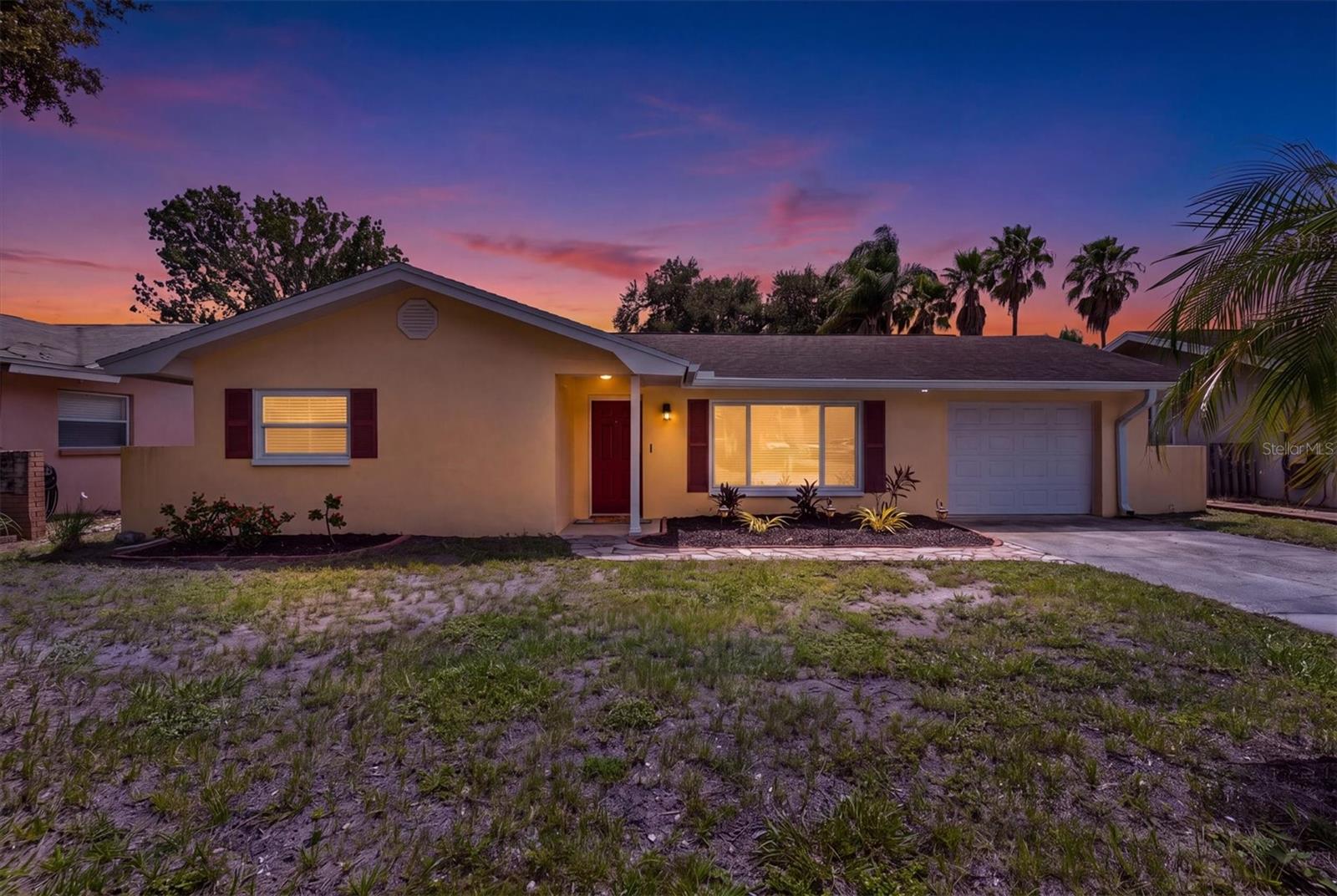 1707 Hibiscus Circle N, Oldsmar, FL 34677