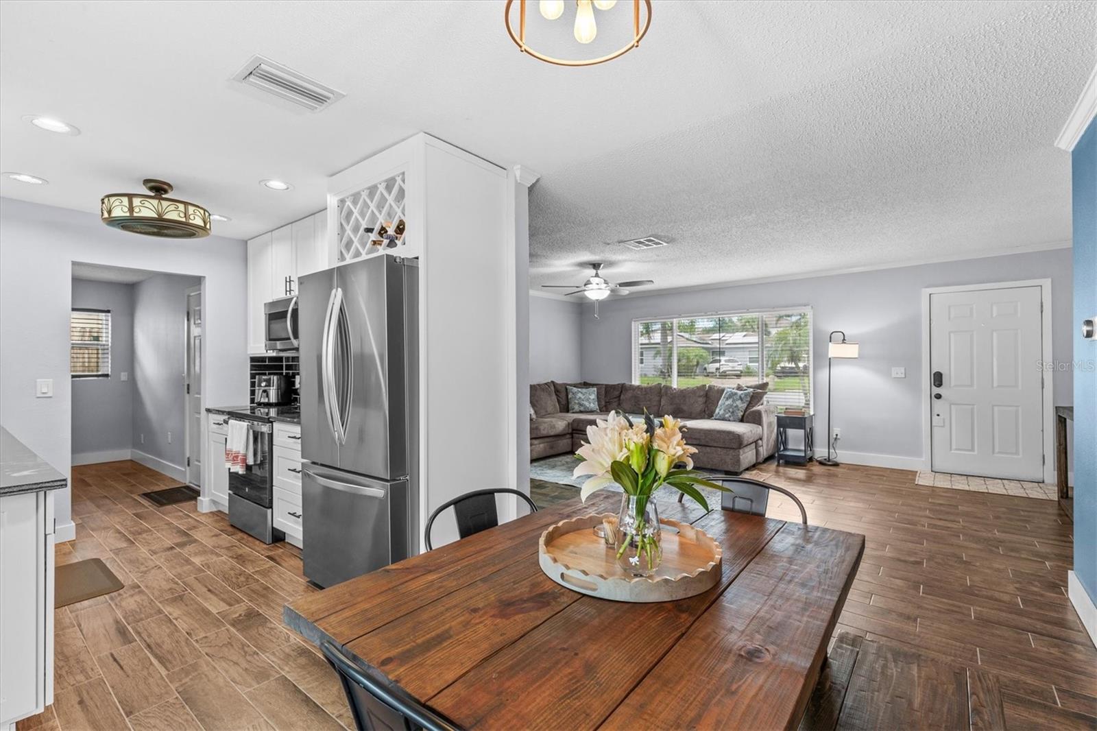 1707 Hibiscus Circle N, Oldsmar, FL 34677