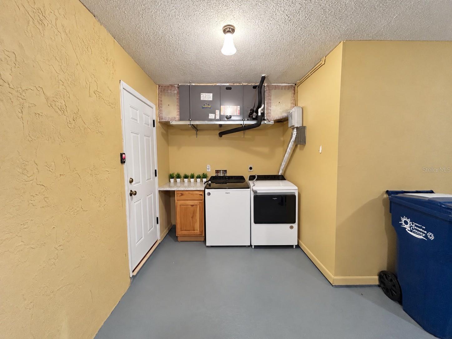 6007 9th Ave W, Bradenton, FL 34209