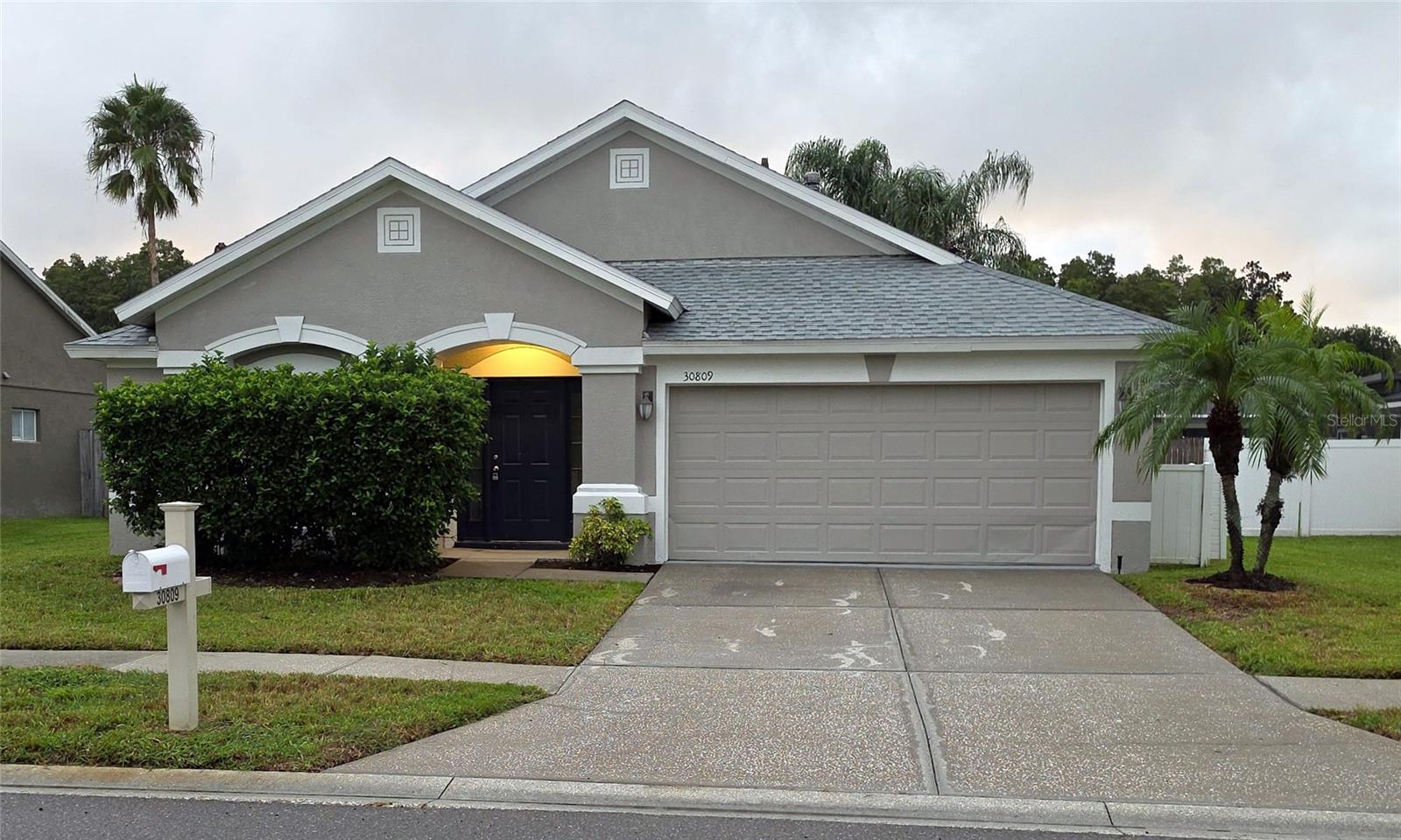 30809 Burleigh Dr, Wesley Chapel, FL 33543