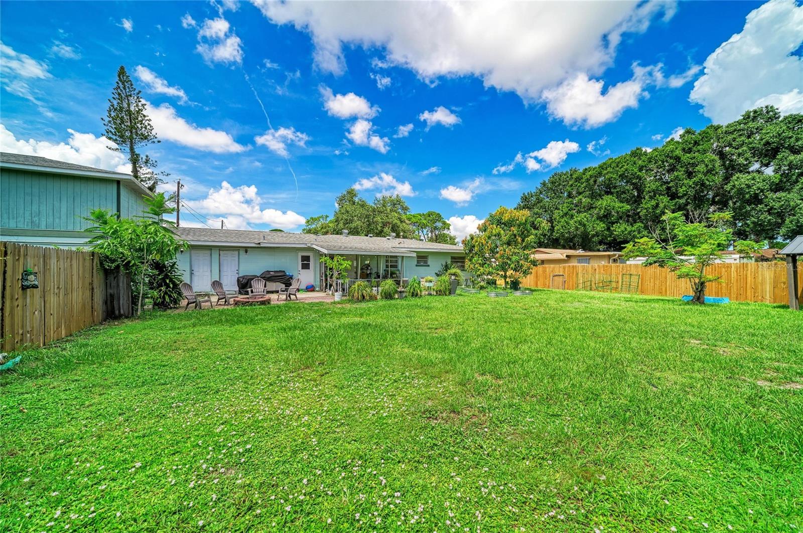 5423 21st St W, Bradenton, FL 34207