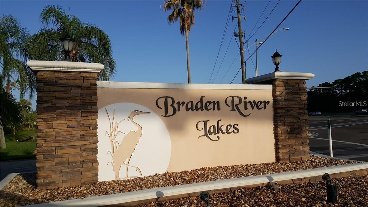 4910 6th Ave E, Bradenton, FL 34208