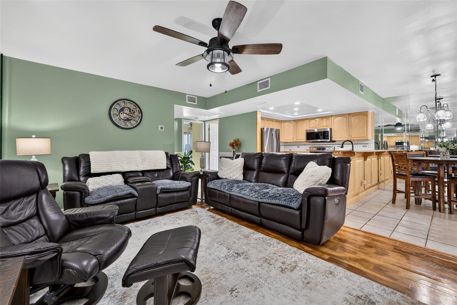 7360 Ulmerton Rd #18D, Largo, FL 33771