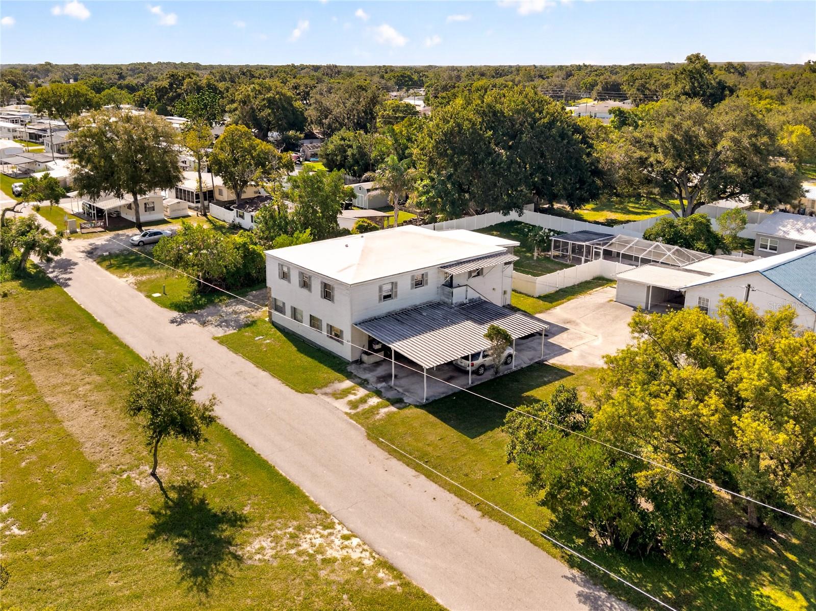 6106 12th St, Zephyrhills, FL 33542