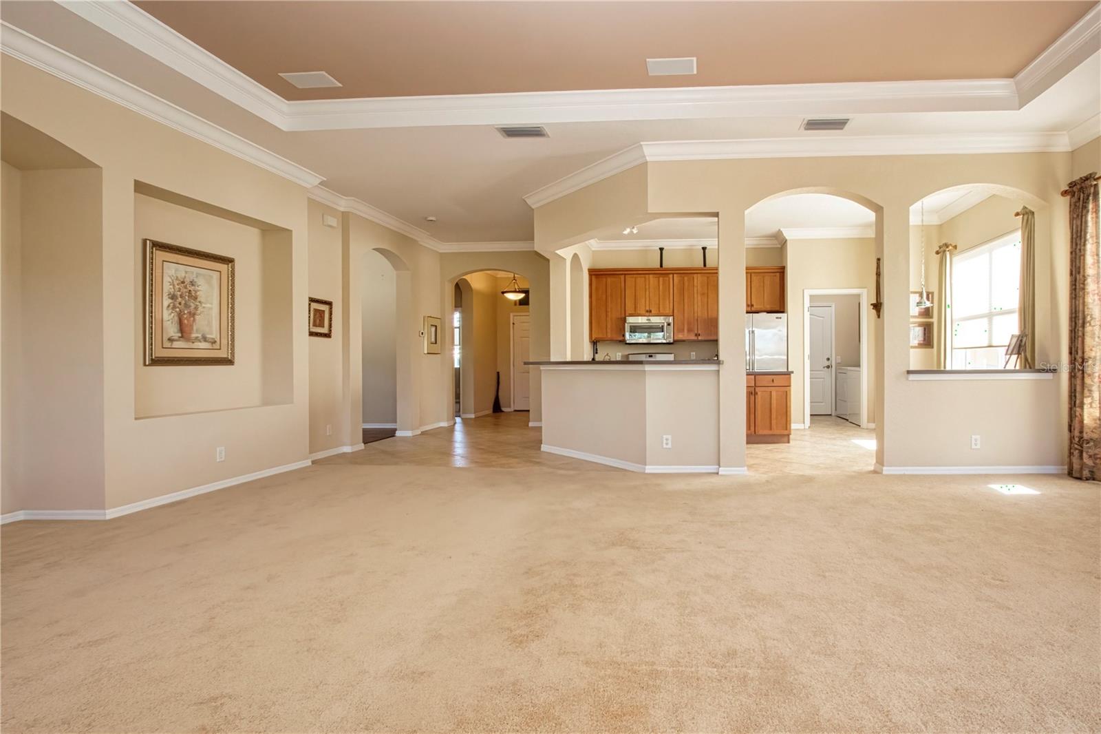 446 Noble Faire Dr, Sun City Center, FL 33573