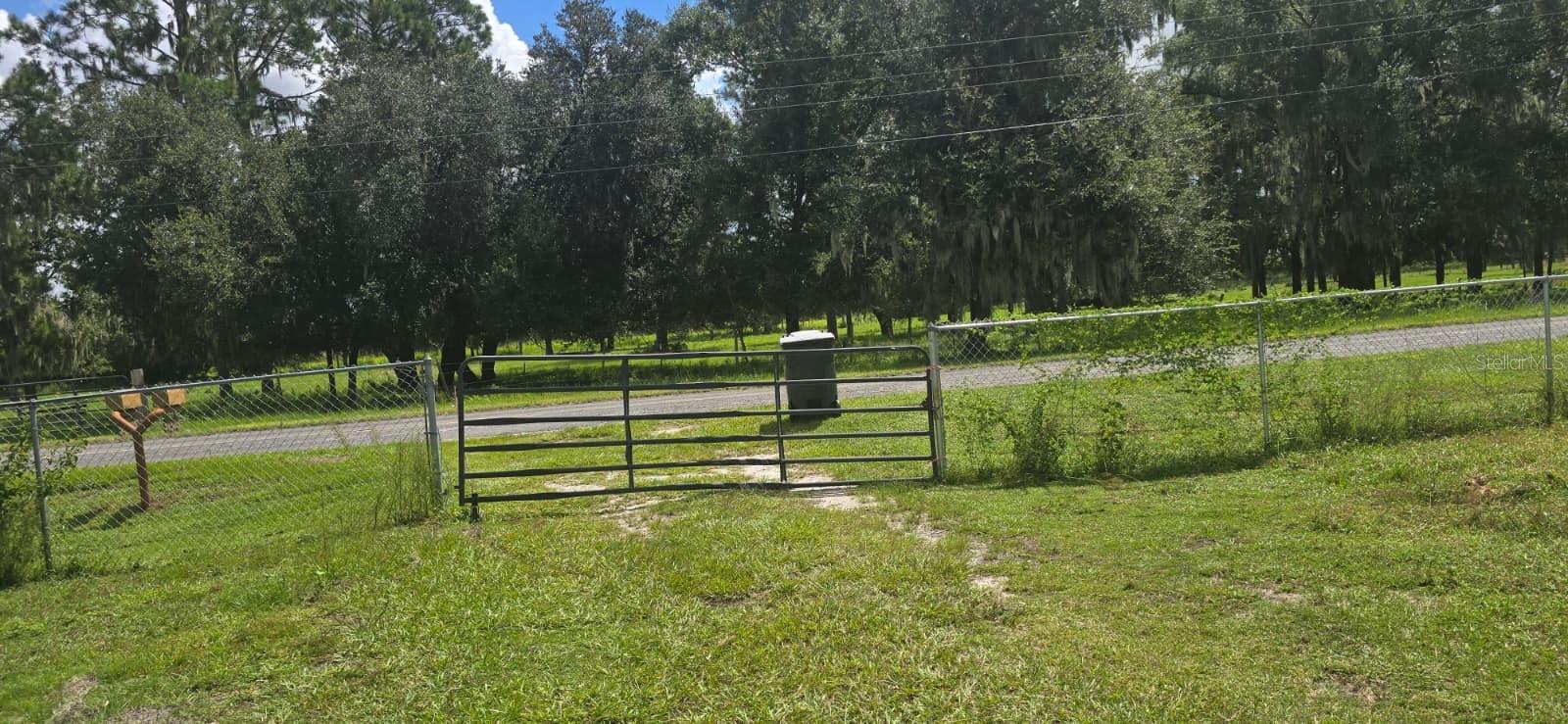 4511 E Keysville Rd, Lithia, FL 33547