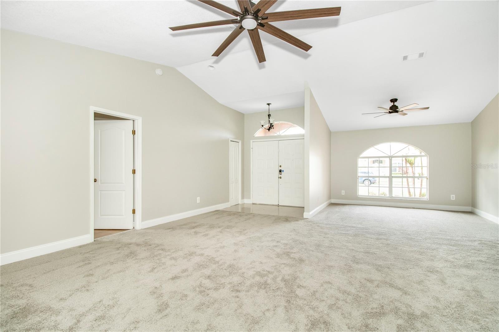 4700 Balsam Dr, Land O Lakes, FL 34639