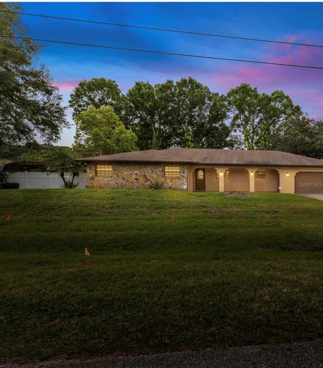 8210 Westridge Dr, Tampa, FL 33615
