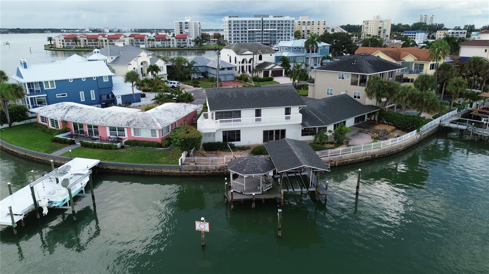 290 Bayside Dr, Clearwater, FL 33767