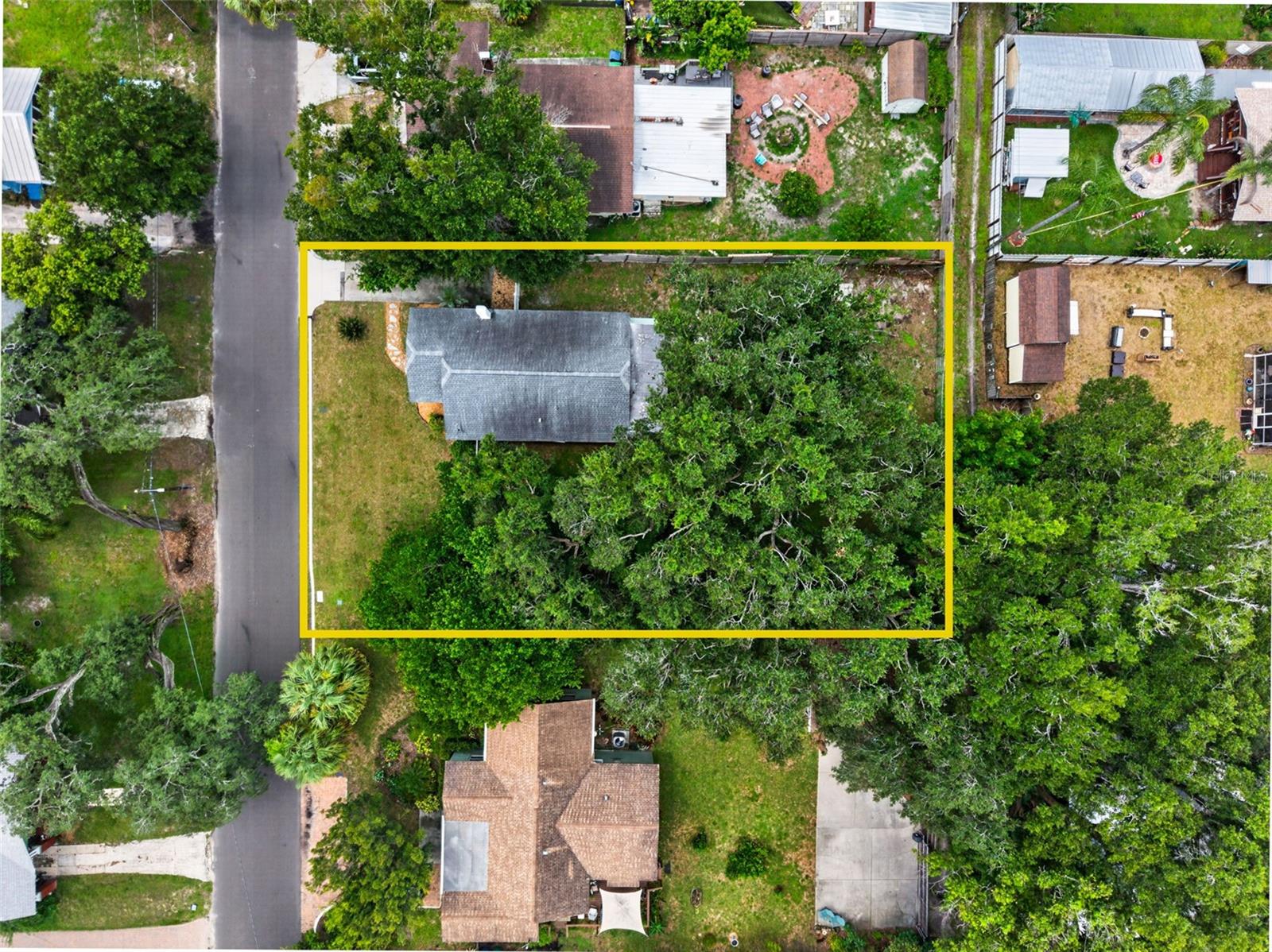 1102 E Chelsea St, Tampa, FL 33603