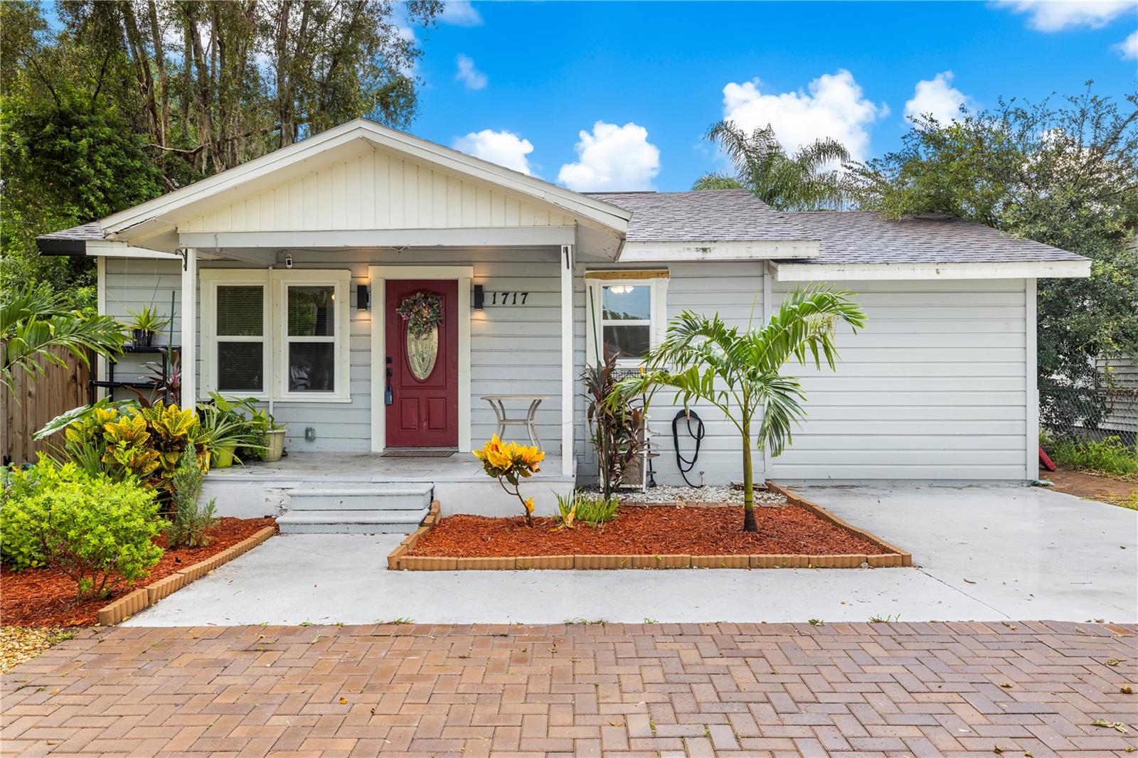 1717 W Mohawk Ave, Tampa, FL 33603