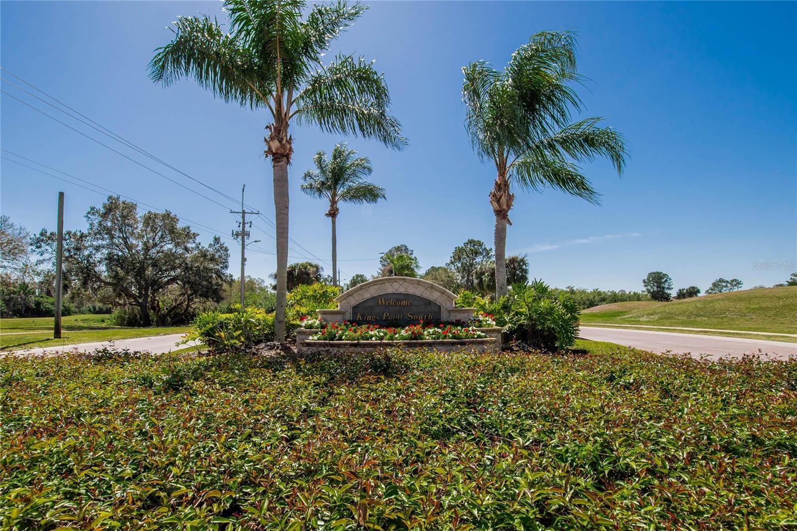 1802 Bedford Ter #180, Sun City Center, FL 33573